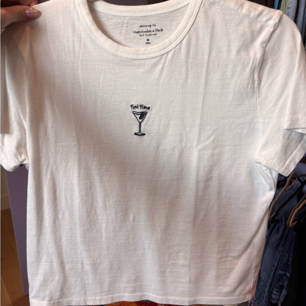 Abercrombie & Fitch White Embroidered “tini time” Tee. Medium.